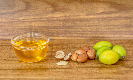 Does oil clog pores?